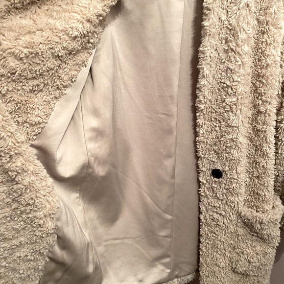 Aritzia Wilfred Free Grete Sherpa coat Small - Picture 4 of 4